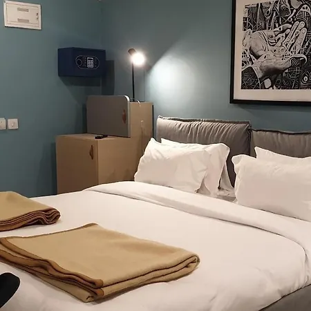 Euro 3* Gzira